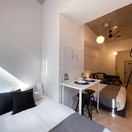 Bhotel Nekoyard - Loft Studio Close To Peace Park & City Sights 히로시마 외부 사진